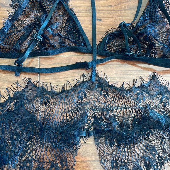 NWOT Black Lace Two Piece Lingerie Set - Picture 6 of 6